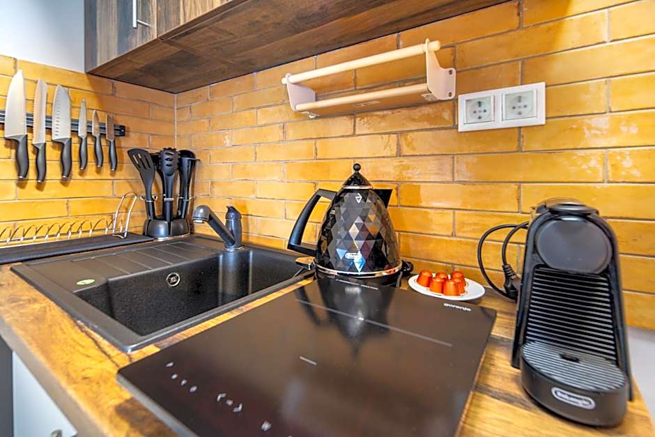 Downtown Apartment House Orange