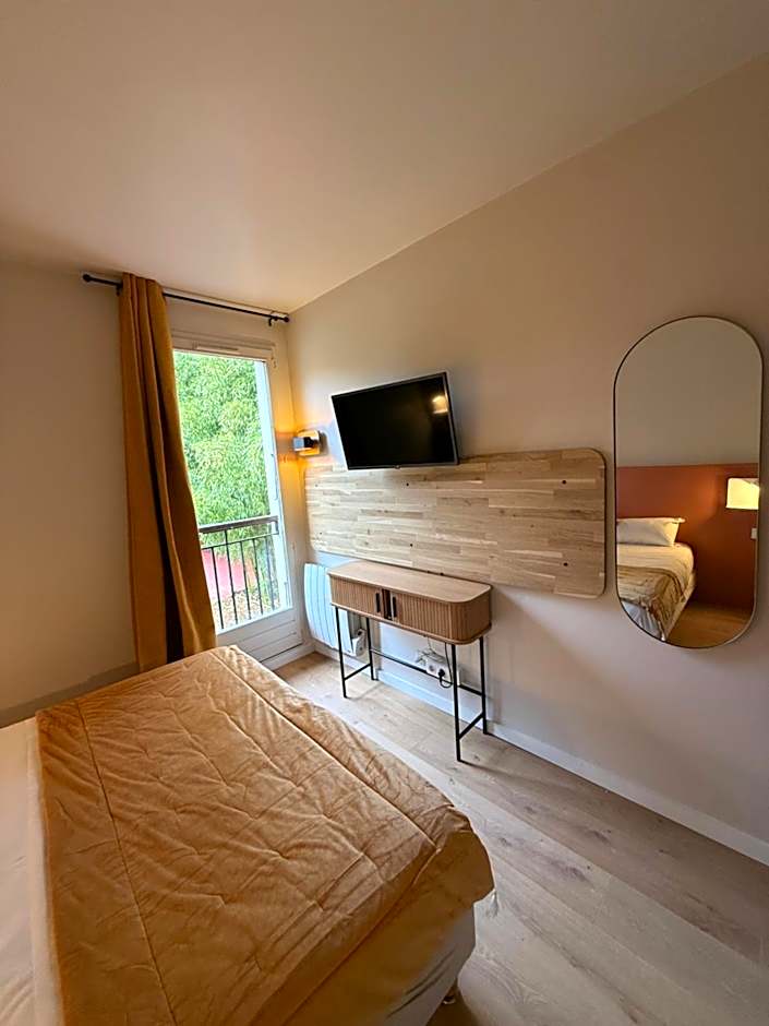 Logis Hôtel La Cascade - Lyon Nord