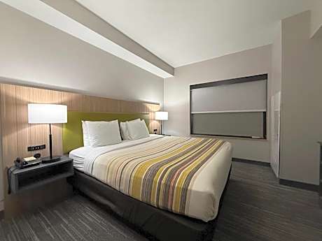 Executive King Room - Non-Smoking