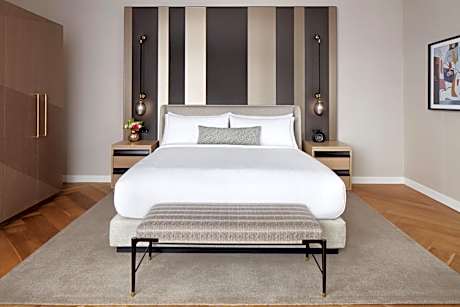 King Suite with Sofa Bed and Skyline View