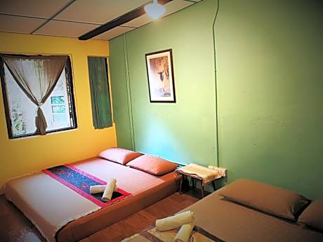 Family Room (4 Adults)