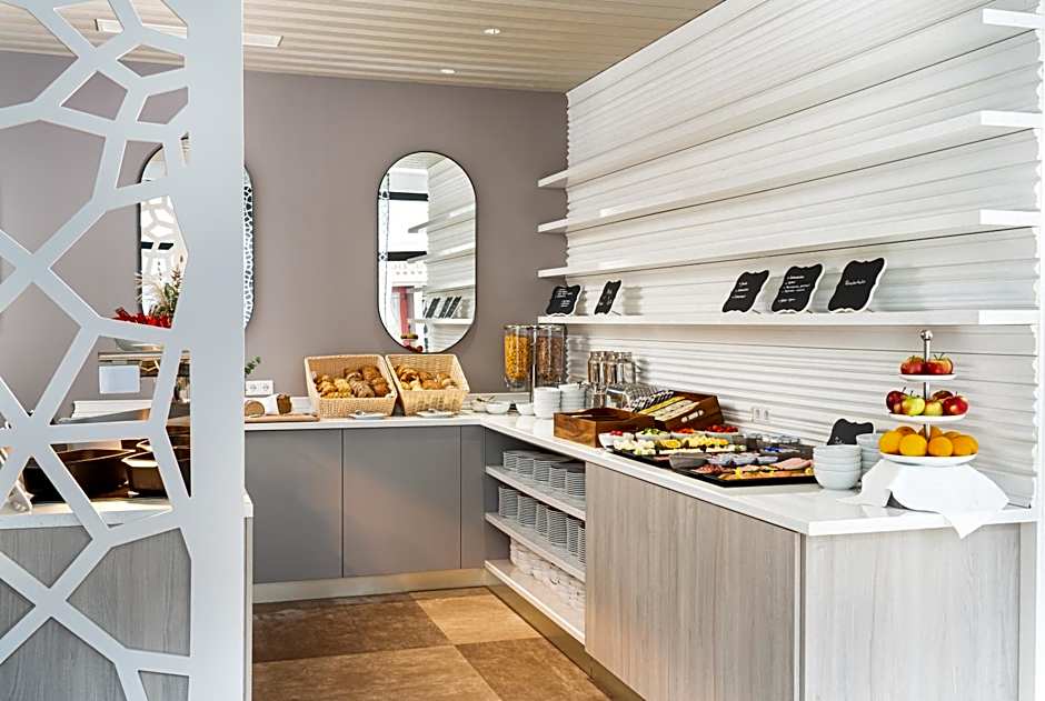 elaya hotel regensburg city center, Trademark by Wyndham