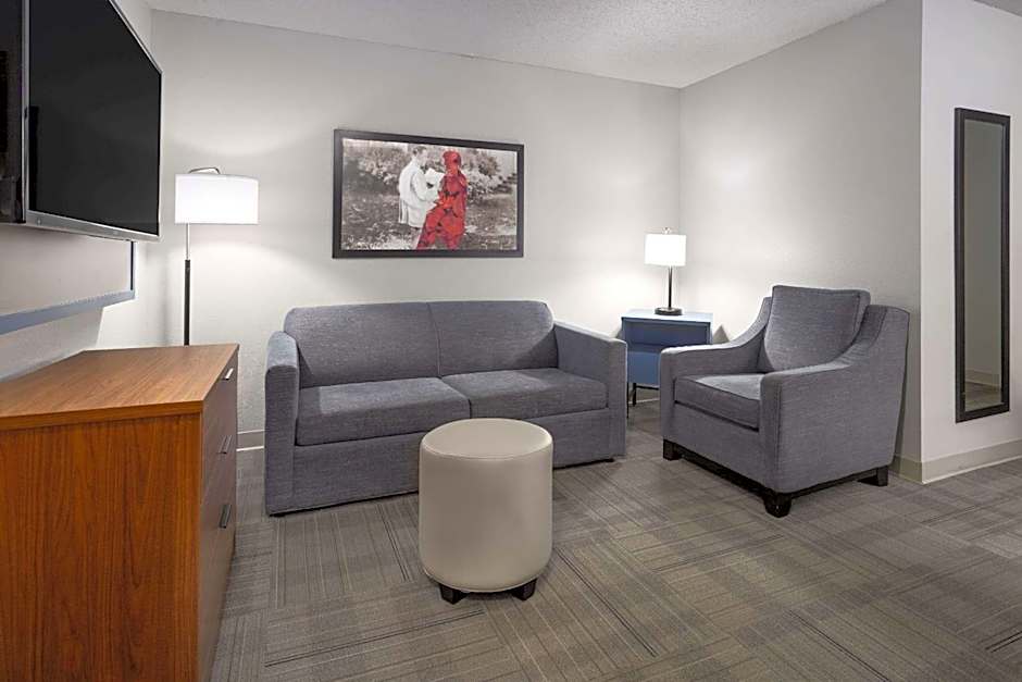 AmericInn by Wyndham Iron Mountain