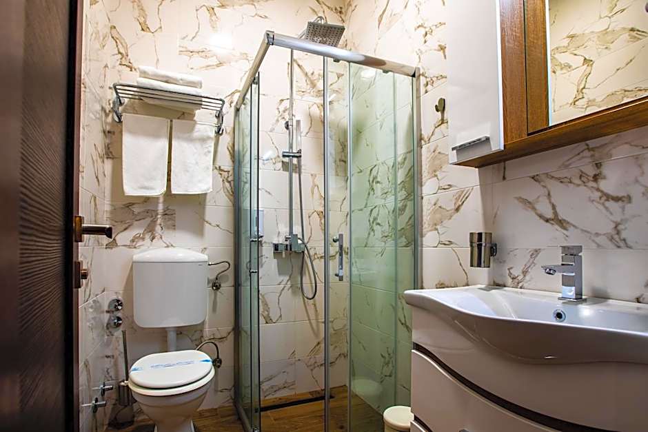 Garni Hotel Royal Crown