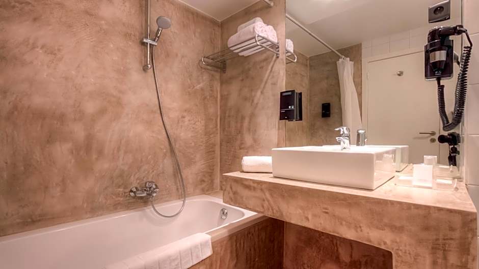 Hotel St James