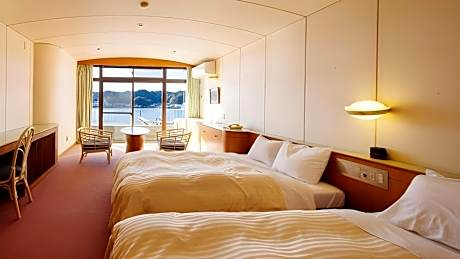 Single Room with No View - Non-Smoking