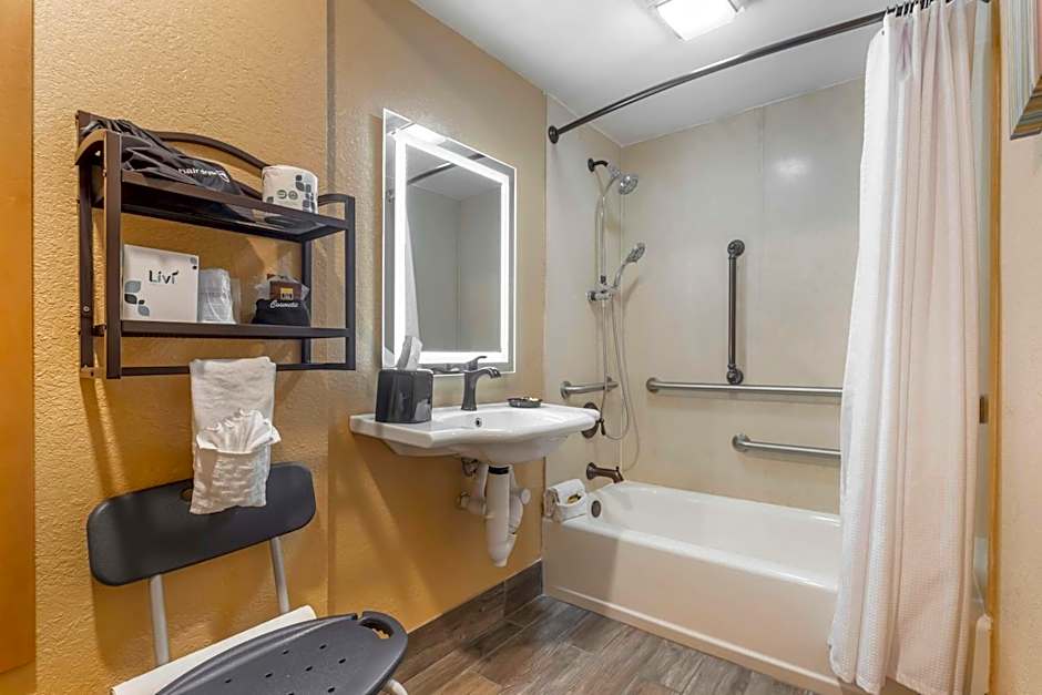 Best Western Plus Landing View Inn & Suites