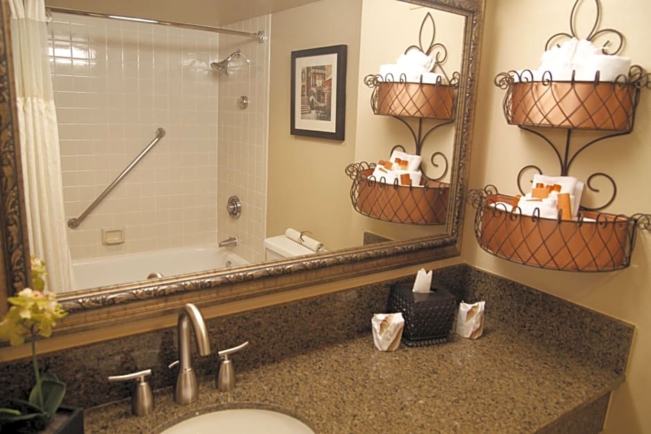Ramada by Wyndham Viscount Suites Tucson East