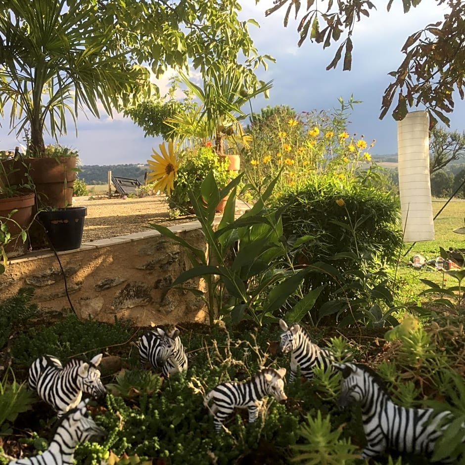 Chez Alice,simplicité et petite piscine