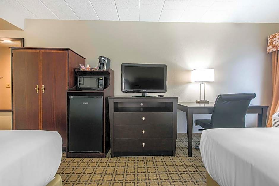 Clarion Inn Cranberry Township