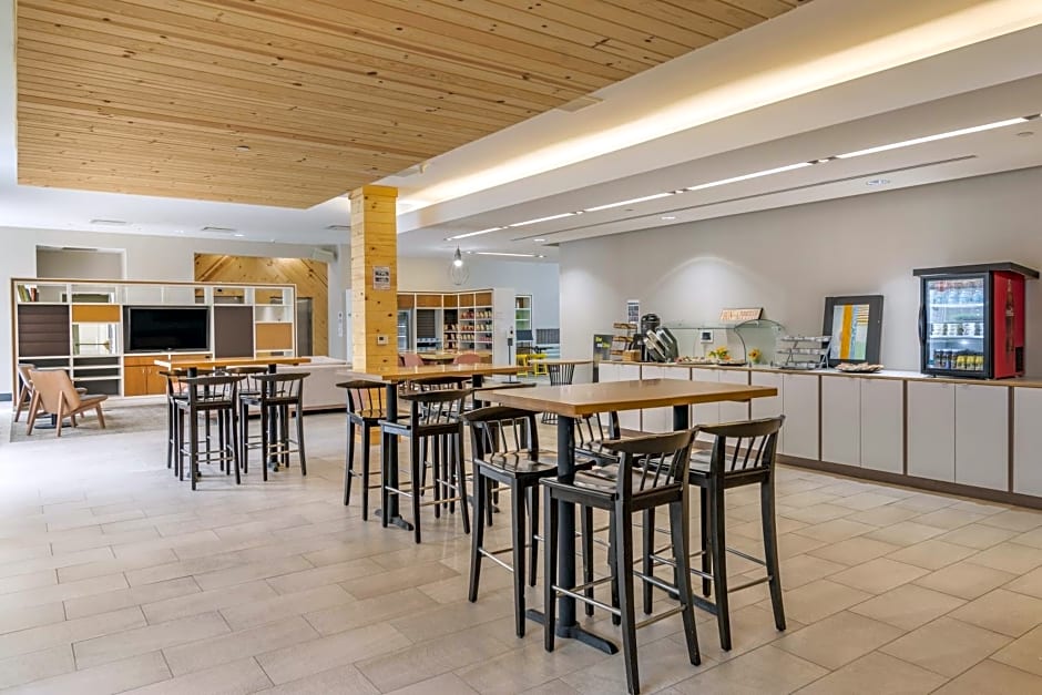 Holiday Inn Atlanta-Gas South Arena Area, an IHG Hotel By IHG