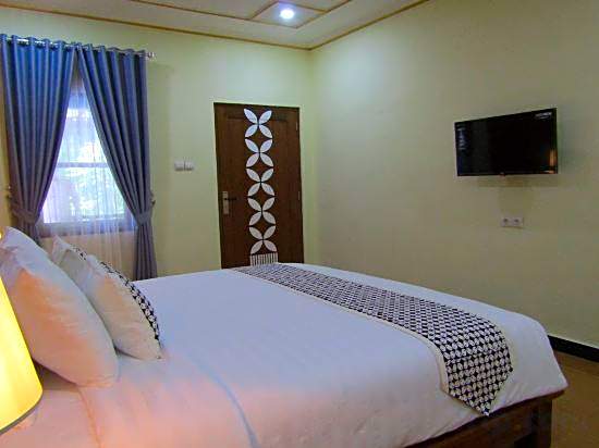 Anang Bed & Breakfast Syariah by Ndalem Beong