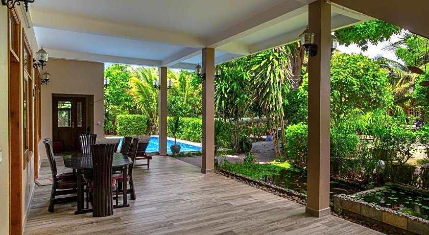 Green Organic Villas