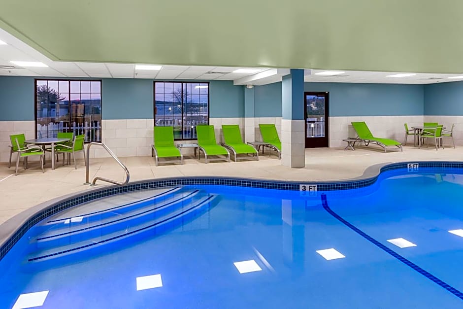 Holiday Inn Express Hotel & Suites Providence-Woonsocket By IHG