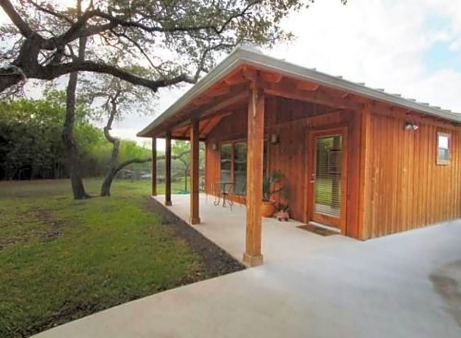 Live Oaks Bed and Breakfast 