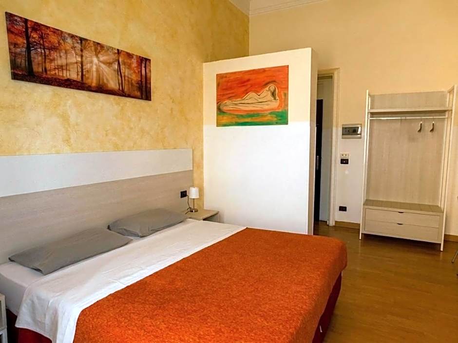 San Max Hotel
