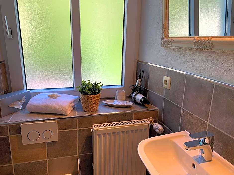 Moselland Hotel im Enderttal Zum Onkel Willi