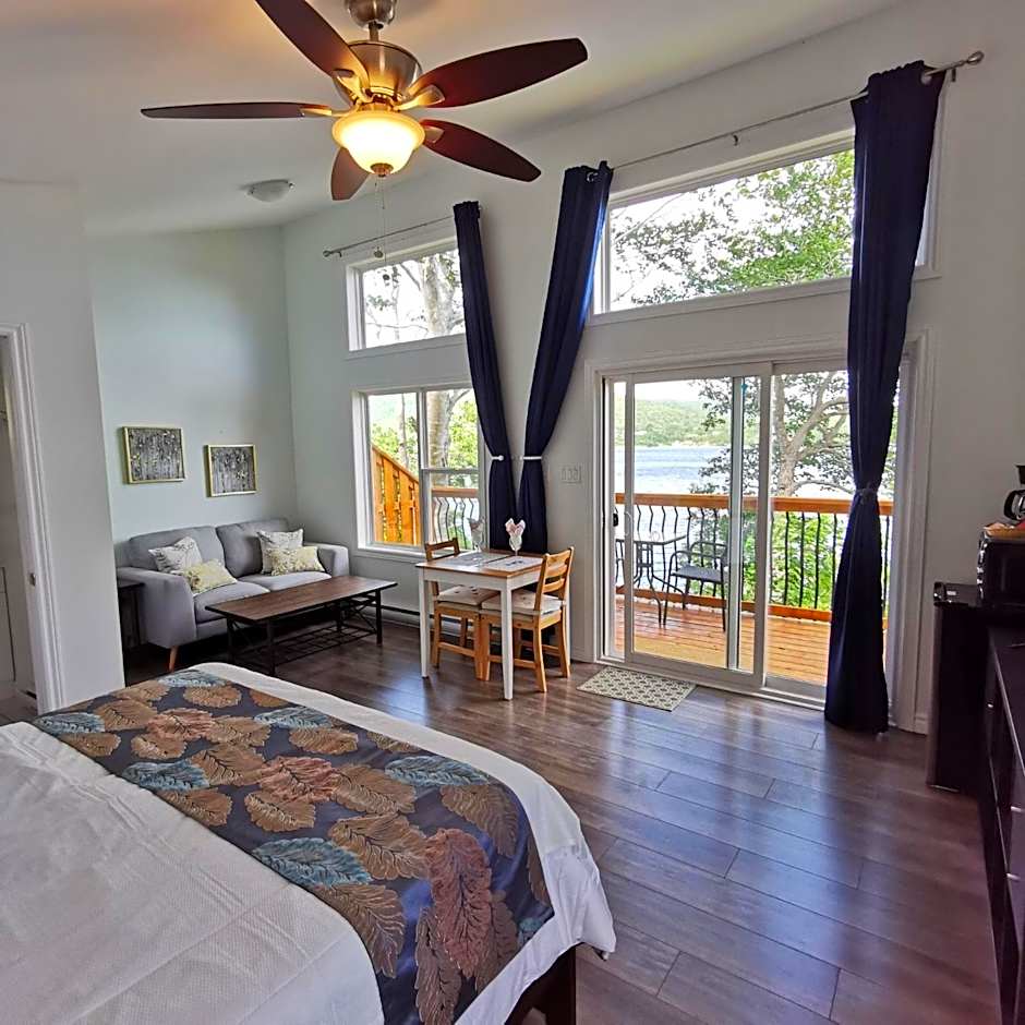Knotty Pine Ocean Front Suite - Adults Only