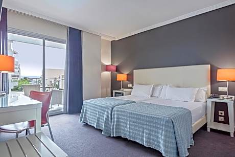 Triple Room (3 Adults) with Spa Access