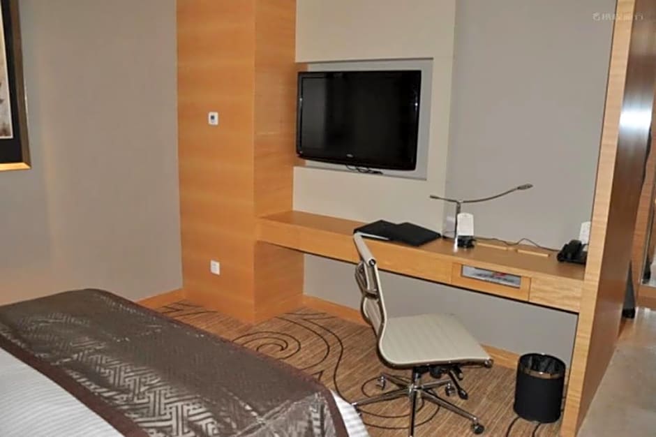 XinHua JianGuo Hotel