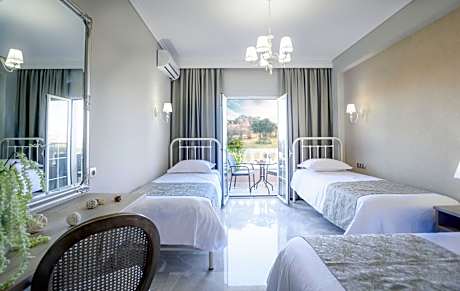 Superior Triple Room with Garden View