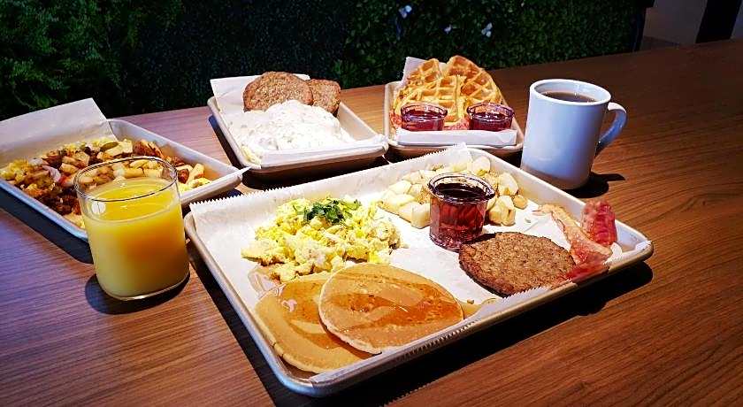 Holiday Inn & Suites Pigeon Forge Convention Center By IHG