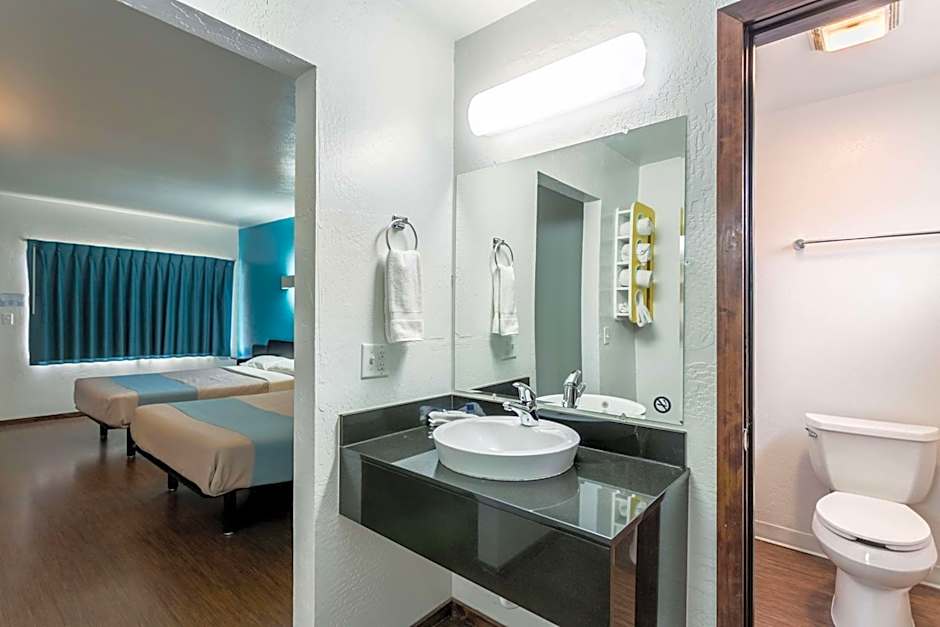 Motel 6-Missoula, MT - University