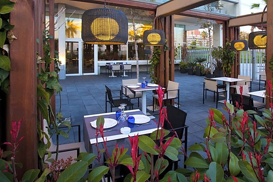 Atenea Port Barcelona Mataro