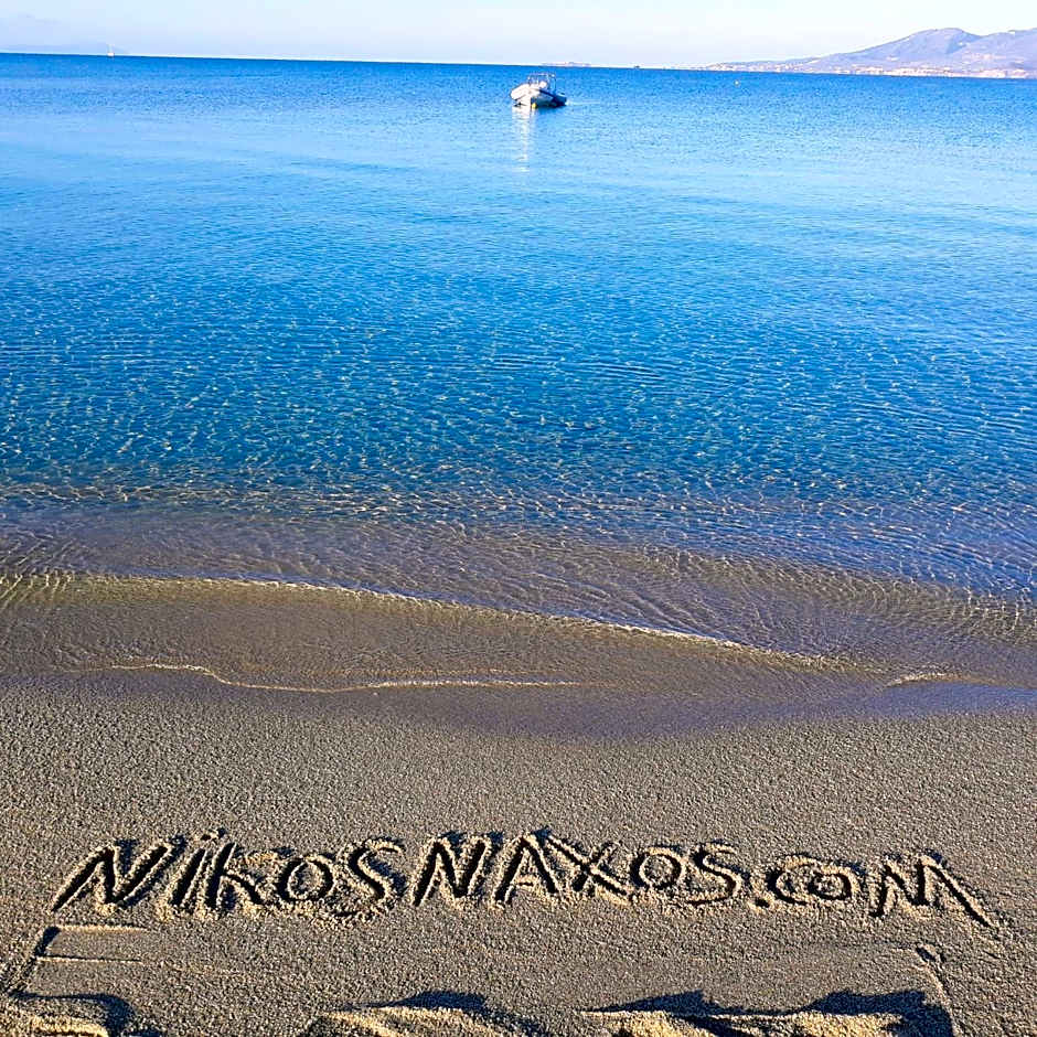 Nikos Apartments and Studios