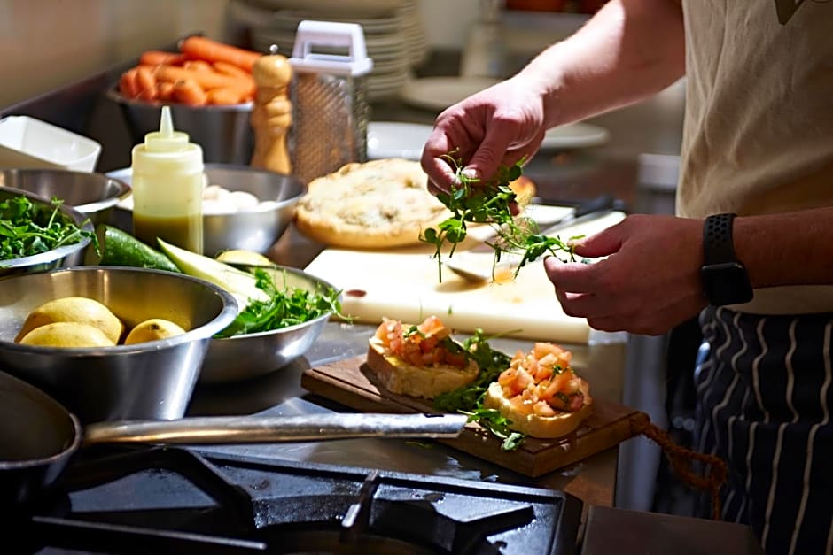 Valentino s Restaurant with Rooms