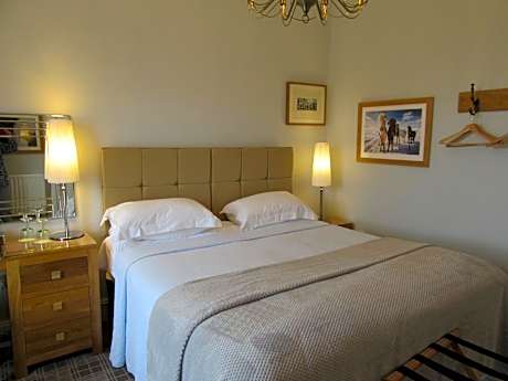 Comfort King Room with Shower