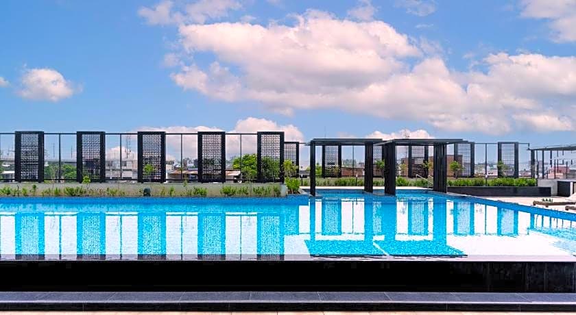 Holiday Inn Lucknow Airport By IHG