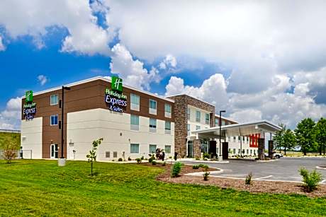 Holiday Inn Express & Suites Salem By IHG