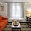 Riverview Inn & Suites