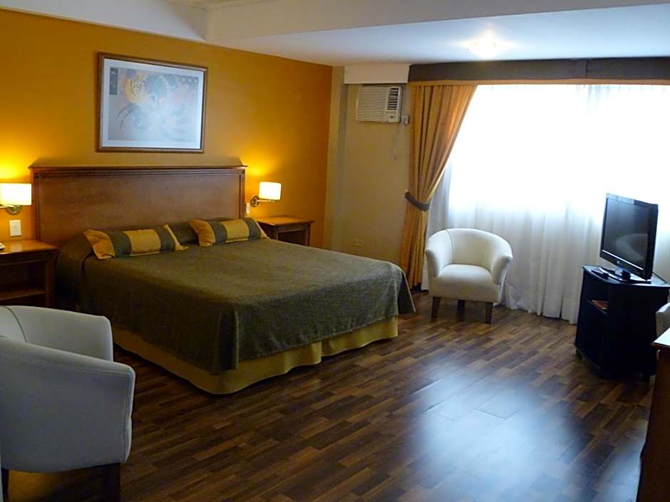 Tritone Hotel