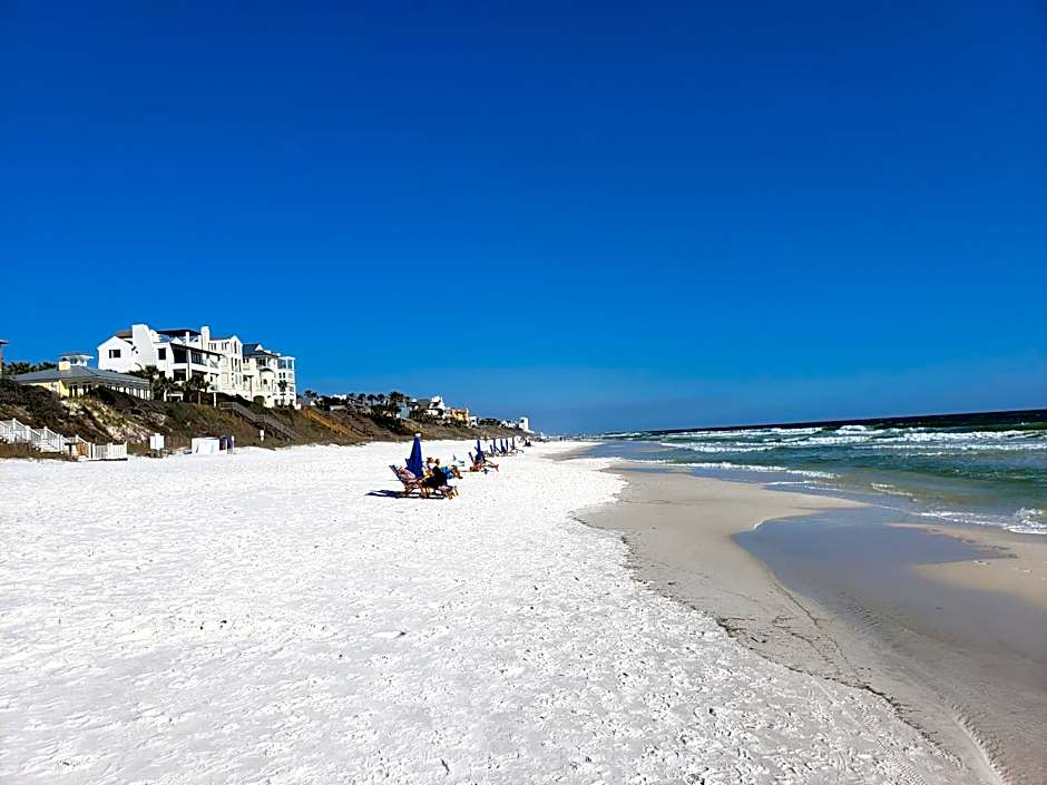 1215 A Slice of Heaven - Destin! Pool View!