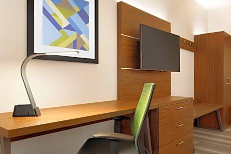 1 King Suite
