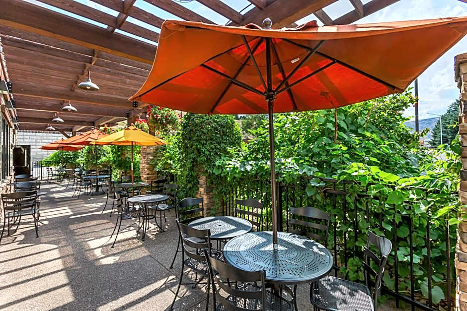 Best Western Premier Ivy Inn & Suites