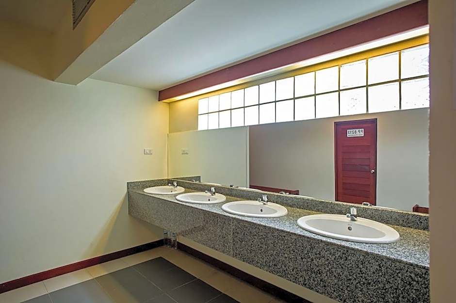 Phangan Pearl Hostel