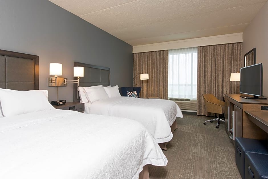 Hampton Inn & Suites Grand Rapids Downtown