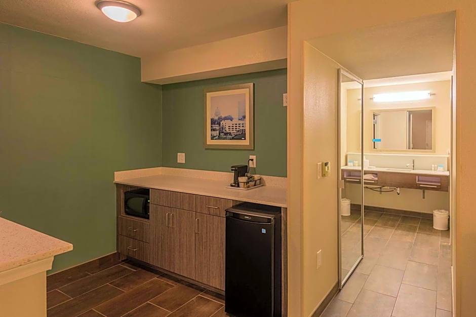 Hampton Inn & Suites Jackson Downtown-Coliseum