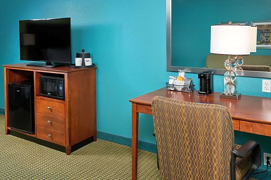 Hampton Inn Bermuda Run / Advance