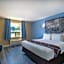 Super 8 by Wyndham Toronto East ON