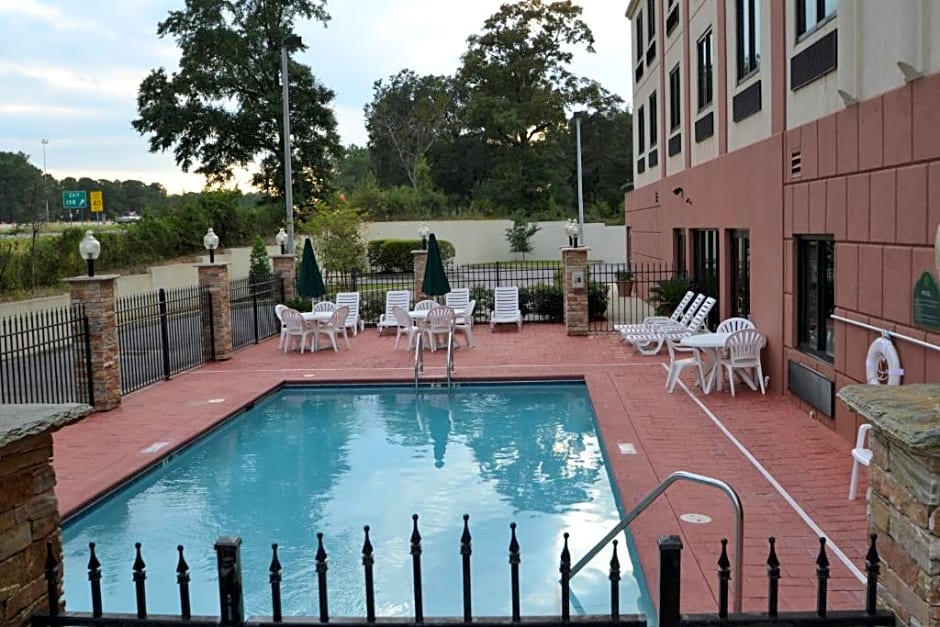 Holiday Inn Express & Suites Mobile West - I-10 By IHG