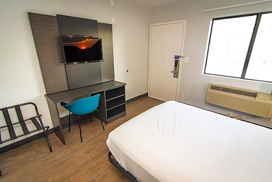 Motel 6-Lakeland, FL