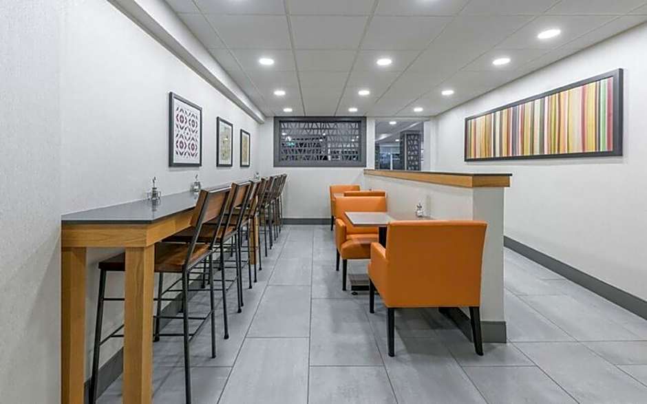 Holiday Inn Express Hotel & Suites Charlottetown By IHG