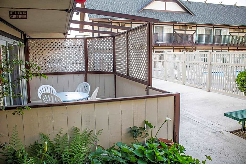 Pea Soup Andersen's Inn