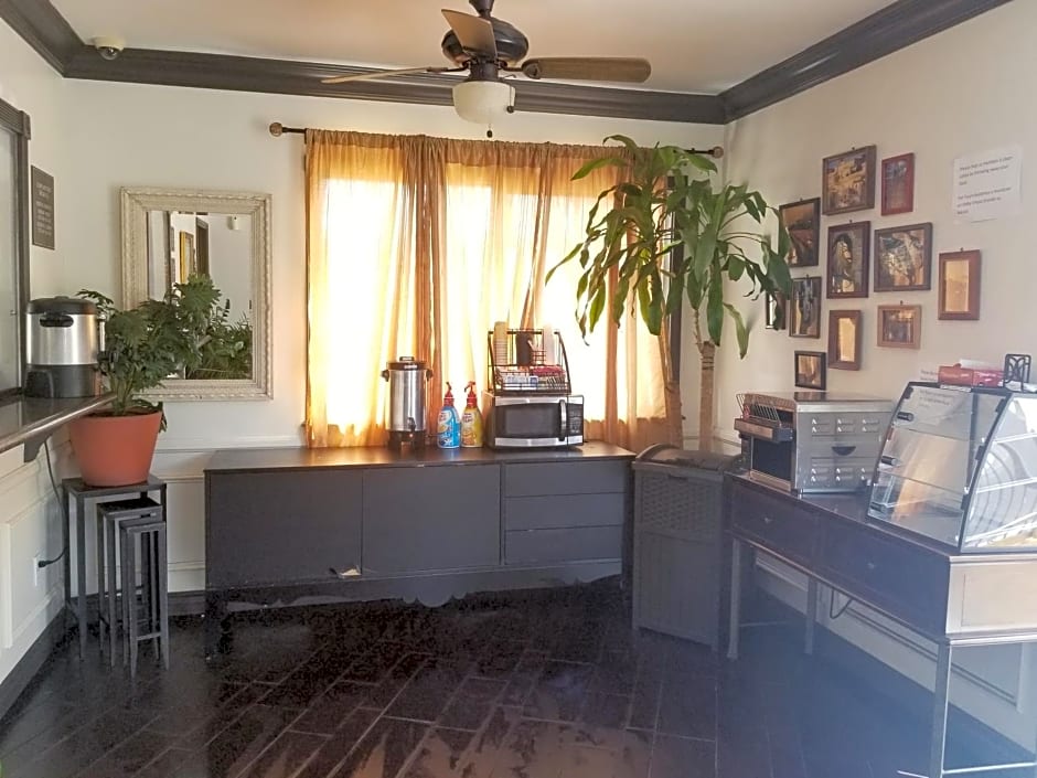 Casa Bella Inn Downtown LA