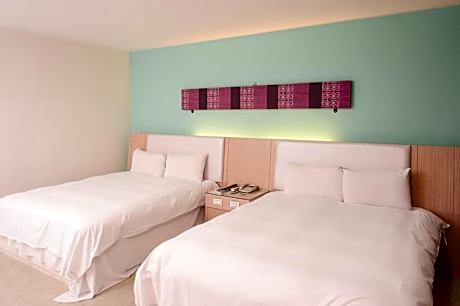 Family Room (4 Adults)