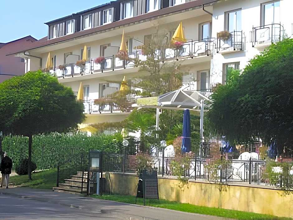 Eden Hotel